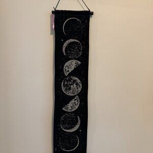 PLACE & TIME HALLOWEEN WALL DÉCOR ECLISPSE MOON PHASE TAPESTRY WALL HANGING  NWT